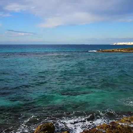 Cozy Retreat Near Baia Beaches Apartment *